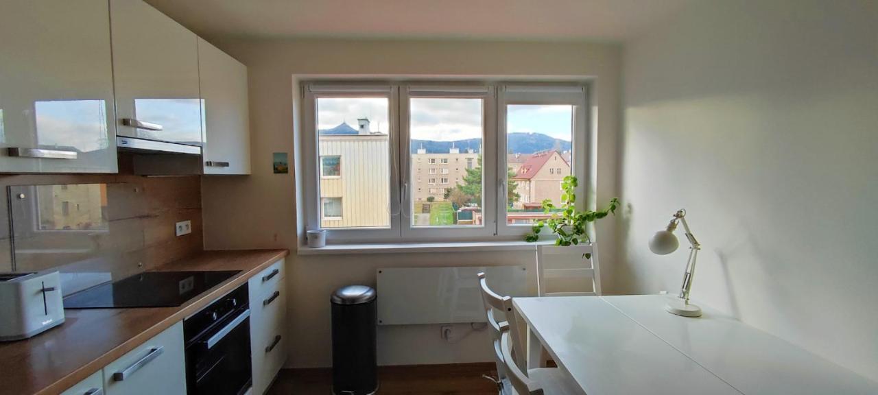 Apartman Pod Jestedem Apartment Либерец Екстериор снимка