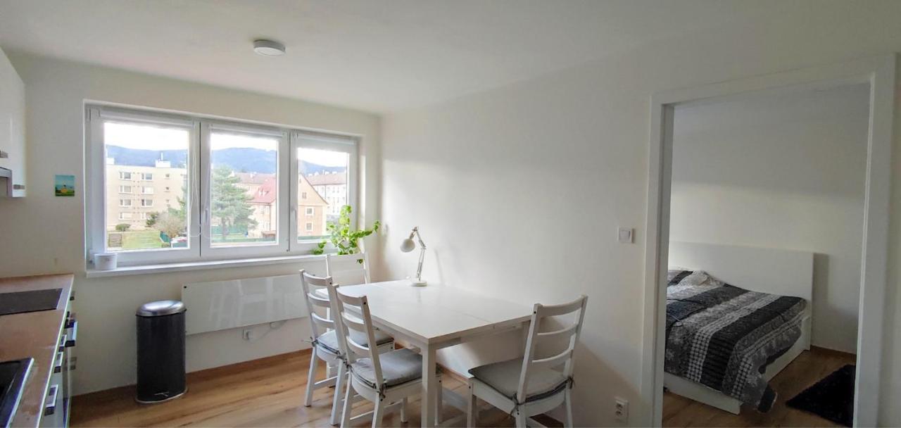 Apartman Pod Jestedem Apartment Либерец Екстериор снимка